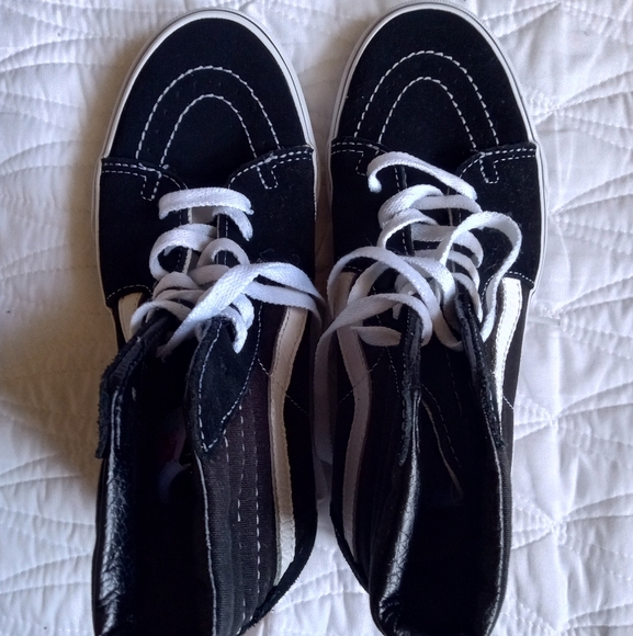 Vans Sk8- Hi Skateboarding ProBlack & White Suede Canvas Unisex. M 6 W 7 1/2 - Picture 2 of 4